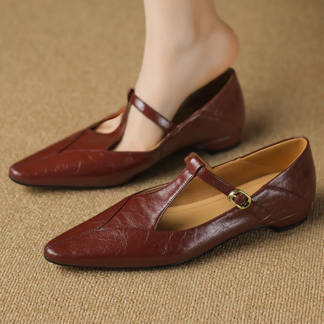 Danxuefei 2025 ใหม่ผู้หญิงSheepskin Pointed Toe T-Strap FlatsสุภาพสตรีElegant 2 ซม.Kitten Heel SLIP-ONทุกวันSlim Dressรองเท้าร้อน