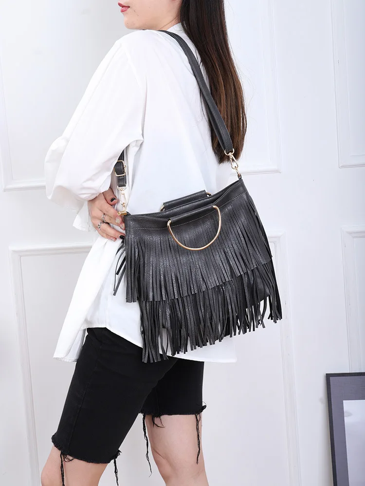 Fashion Leisure Iron Hand Bag Handbag Single Shoulder Crossbody Guangzhou Women\'s Bag Soft Leather Tassel Bag