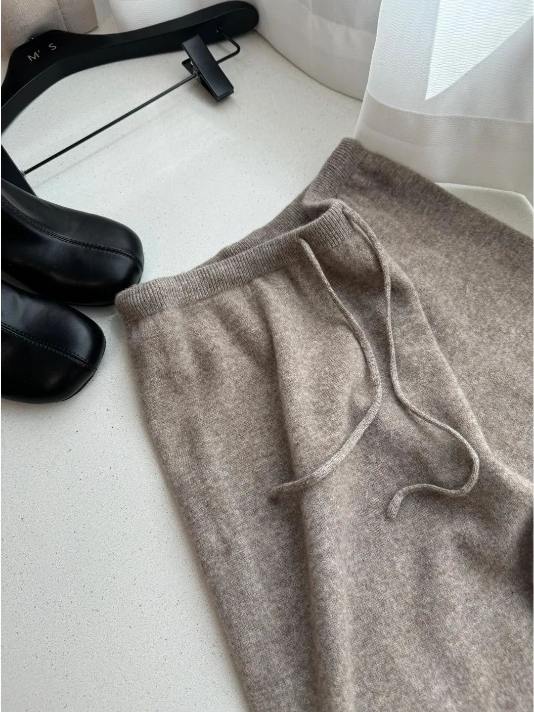 여성용 하이웨이스트 와이드 레그 팬츠 니트 소재 부드럽고 드레이프한 루즈핏 가을 겨울 슬림핏 스트레이트 캐주얼 바지 롱 팬츠