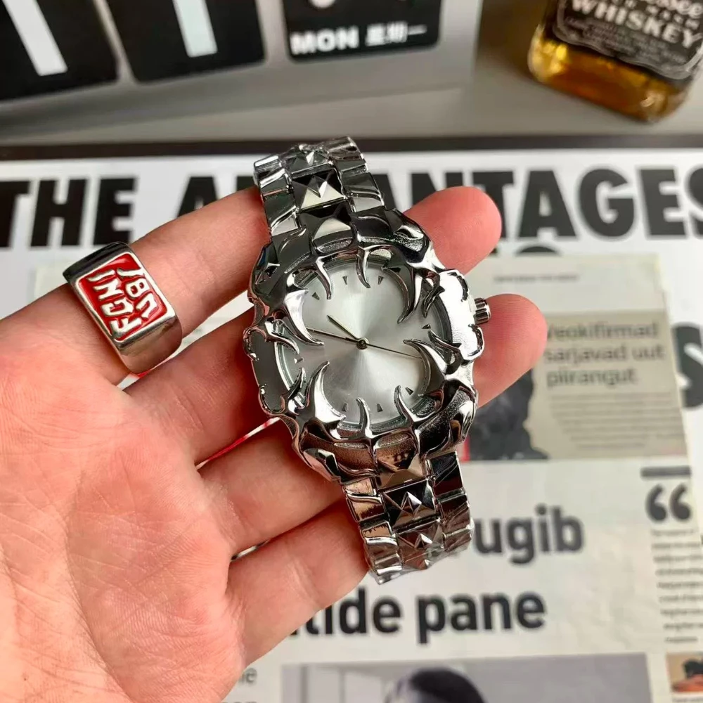 Removable Case Punk Y2K Quartz Watch Men Alabaster Industries Carving Demon Claw Men Watch Unique Creative Men Medieval Clock