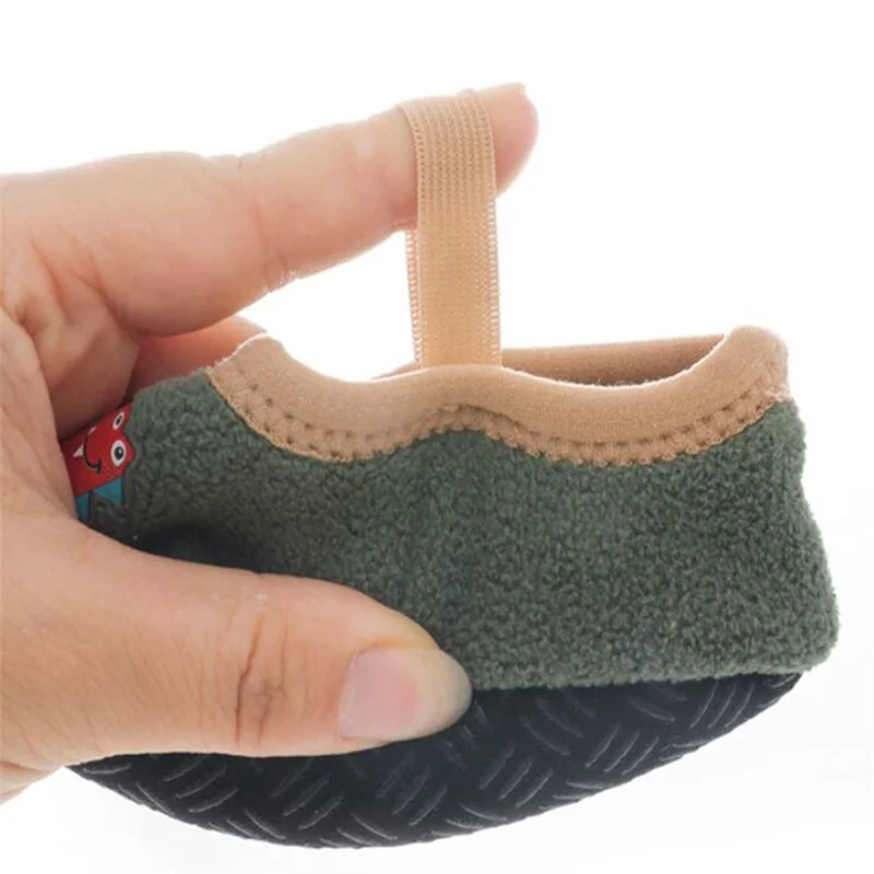 Newborn Baby Boys Girls Shoes First Walkers Winter Indoor Outdoor Slippers Infant Crib Floor Shoes with Rubber Sole Anti-slip