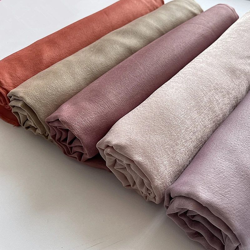 16 Farben Damen Samt Winterschal Medina Seidenähnlicher Hijab Zweiseitiger Schal Luxus Markendesigner Bufandas – Detail 6