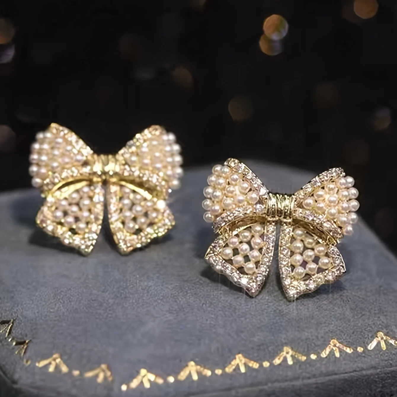 

A Pair of Bowknot Elegant Earrings for Women, Perfect for Graduation Season & Summer Vacation