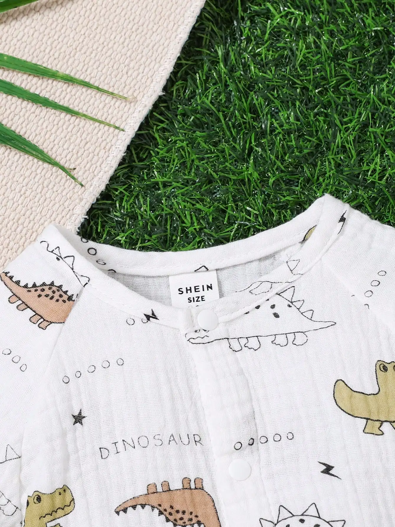 بدلة قفز صيفية جديدة للأطفال على شكل ديناصور كارتوني مطبوعة بالكامل بأكمام قصيرة مصنوعة من القطن الخالص، ناعمة ومريحة ولطيفة #3