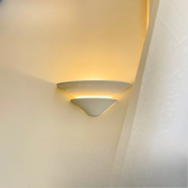 

French Cream Wind Nordic Simple Restaurant Clothing Store Homestay Designer Coffee Clothing Store Decorative Gypsum Wall Lamp