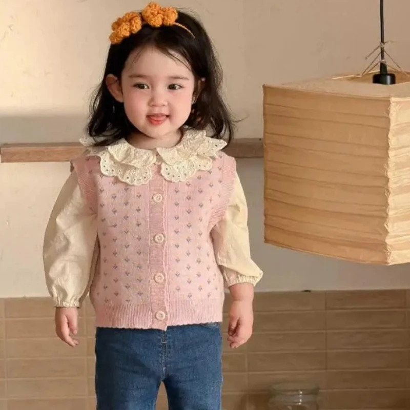 2026 Spring New Baby Sleeveless Knitted Cardigan Girls Cute Floral Sweater Vest Infant Sweet Vest Coat Toddler Clothes
