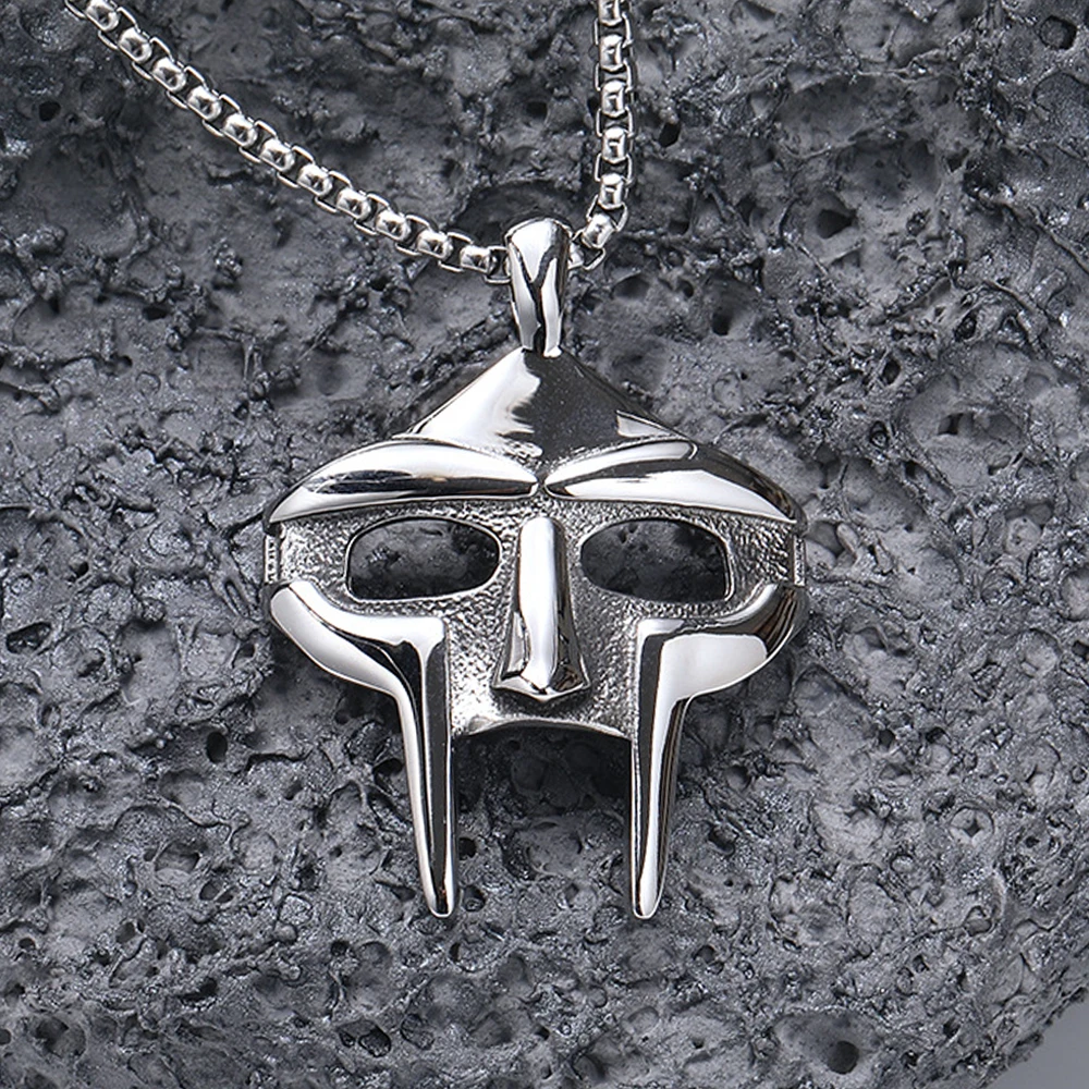 Punk Retro Creative Skull Mask Pendant Hip Hop Trend 316L Stainless Steel MF DOOM Mask Necklace Amulet Jewelry Gift Wholesale