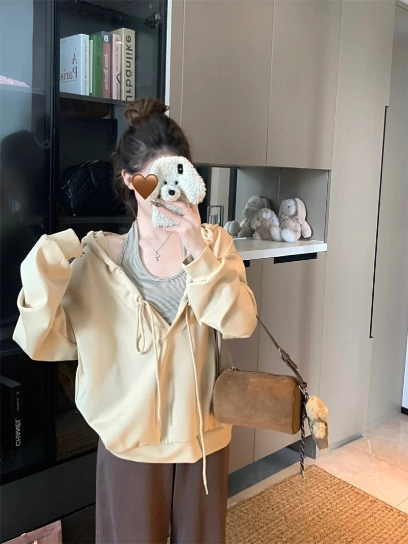 

Женский комплект: топ-худи с V-образным вырезом и длинный жилет в полоску, осенне-зимний, в корейском стиле, модный