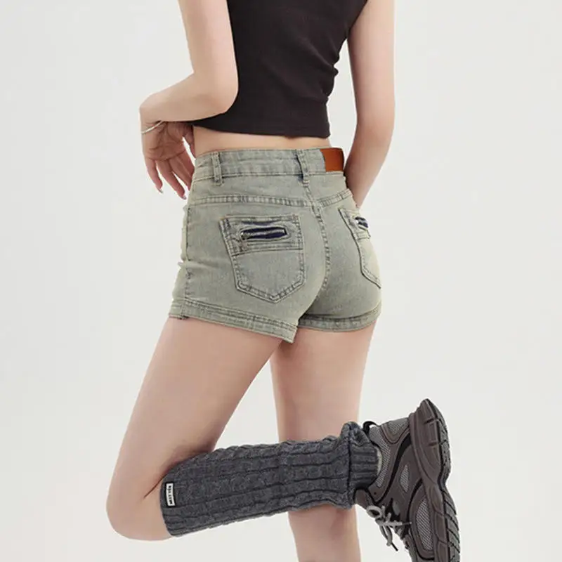 Sexy American Hot Girl Tight Jeans Shorts Women's High Waist Straight Leg Denim Shorts Trendy Summer Fashion Ladies' Jeans