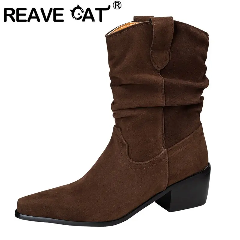 

REAVE CAT Design Женская обувь в стиле вестерн из флока, замша с острым носком, блочные каблуки 5,5 см, слипоны, большой размер 46 47 48 до середины икры Bota