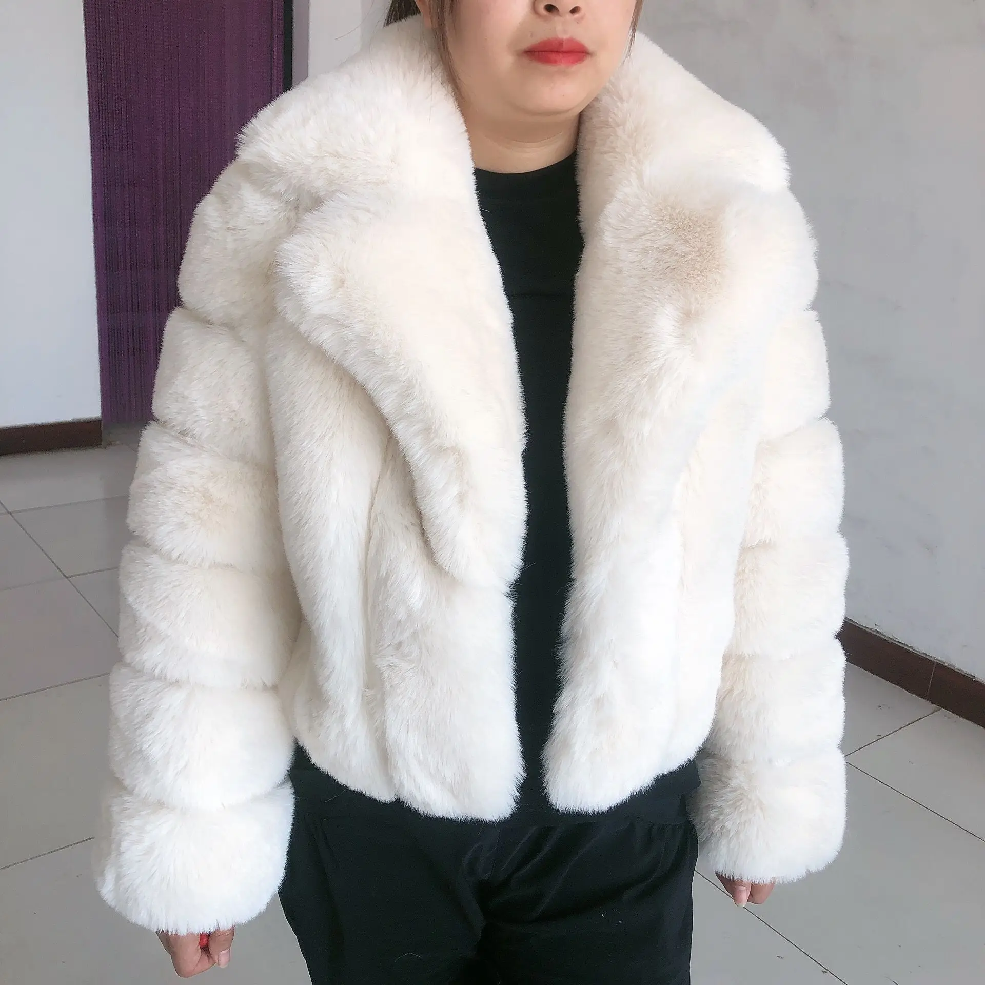 Women faux fur fake fur thick faux fur coat Winter 2022 New Ladies Faux Fur Jacket Popular Suit Collar Styles luxury fur coat