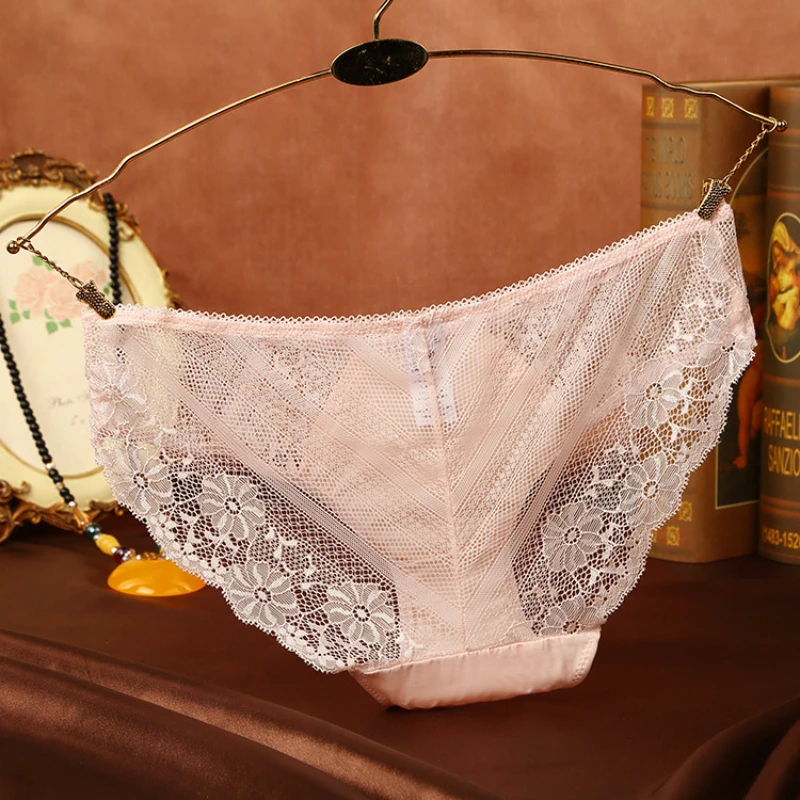 3 pieces Lace Low Waist Thin Milk Silk Fashion Briefs for Women