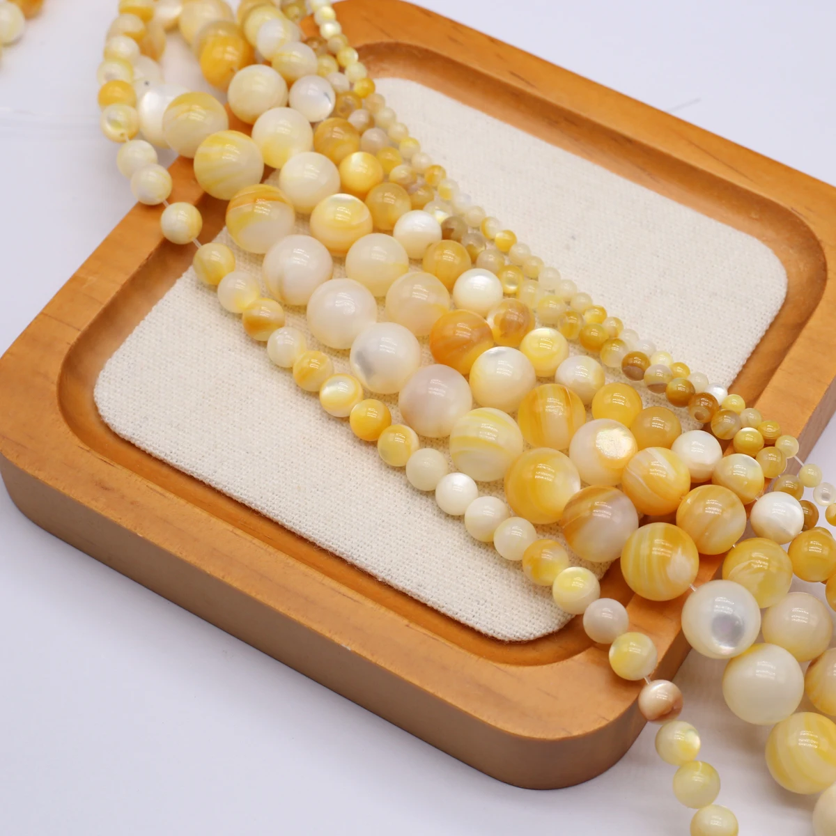 

Natural Shell Beaded Yellow Round Beads Charms for DIY Women Men Necklace Bracelets Jewelry Making Supplies Accessories