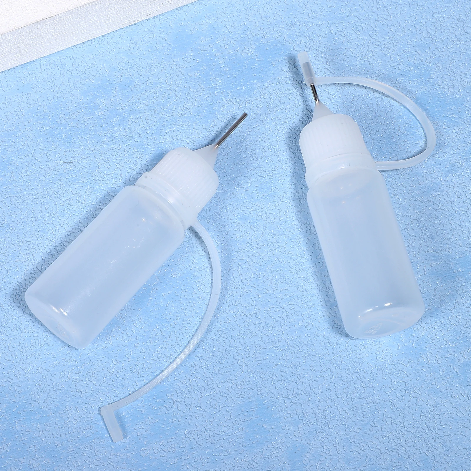 

20 pcs Needle Applicator Bottles 10ml Translucent PE Plastic Flexible Squeeze Reusable Sealed Handmade Paint Dispensing Craft