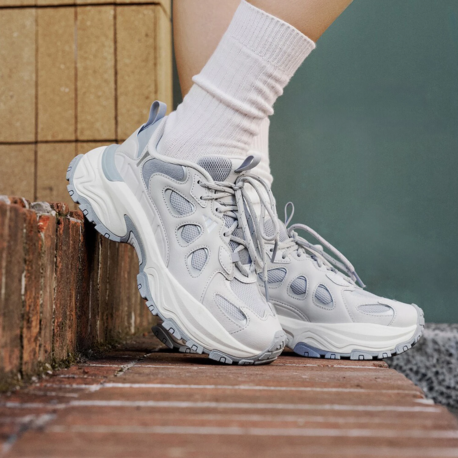 

Adidas оригинальные новые женские туфли на сетчатой платформе с мягкой подкладкой для папы JQ7620