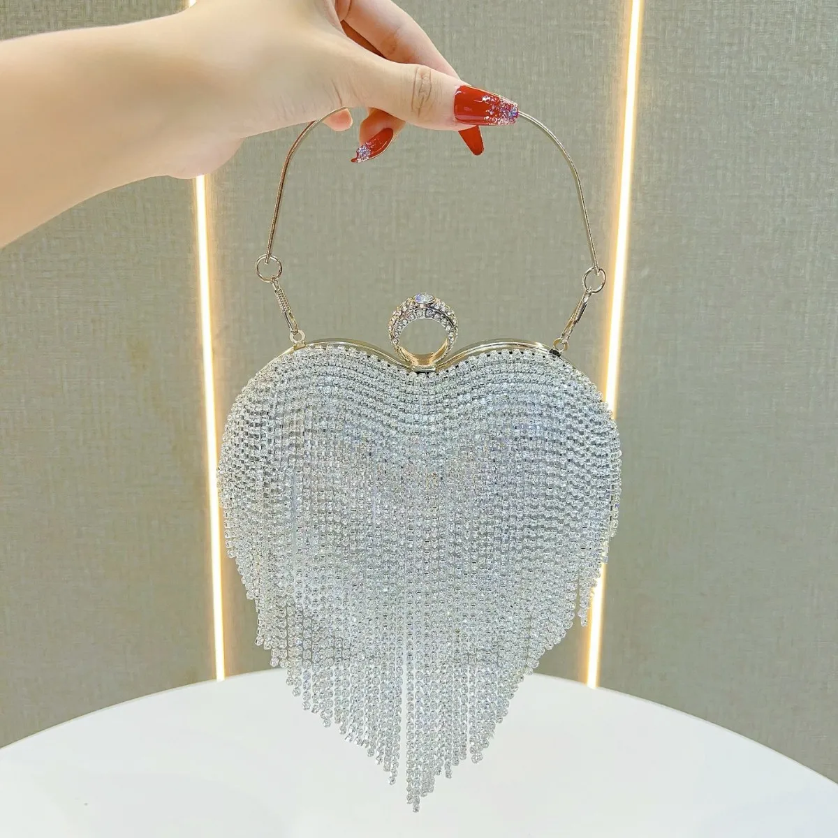 Rhinestone Heart Pattern Evening Bag Women’s Silver Diamond Tassel Clutch Purse Bridal Wedding Banquet Prom Wallet Elegant Tote