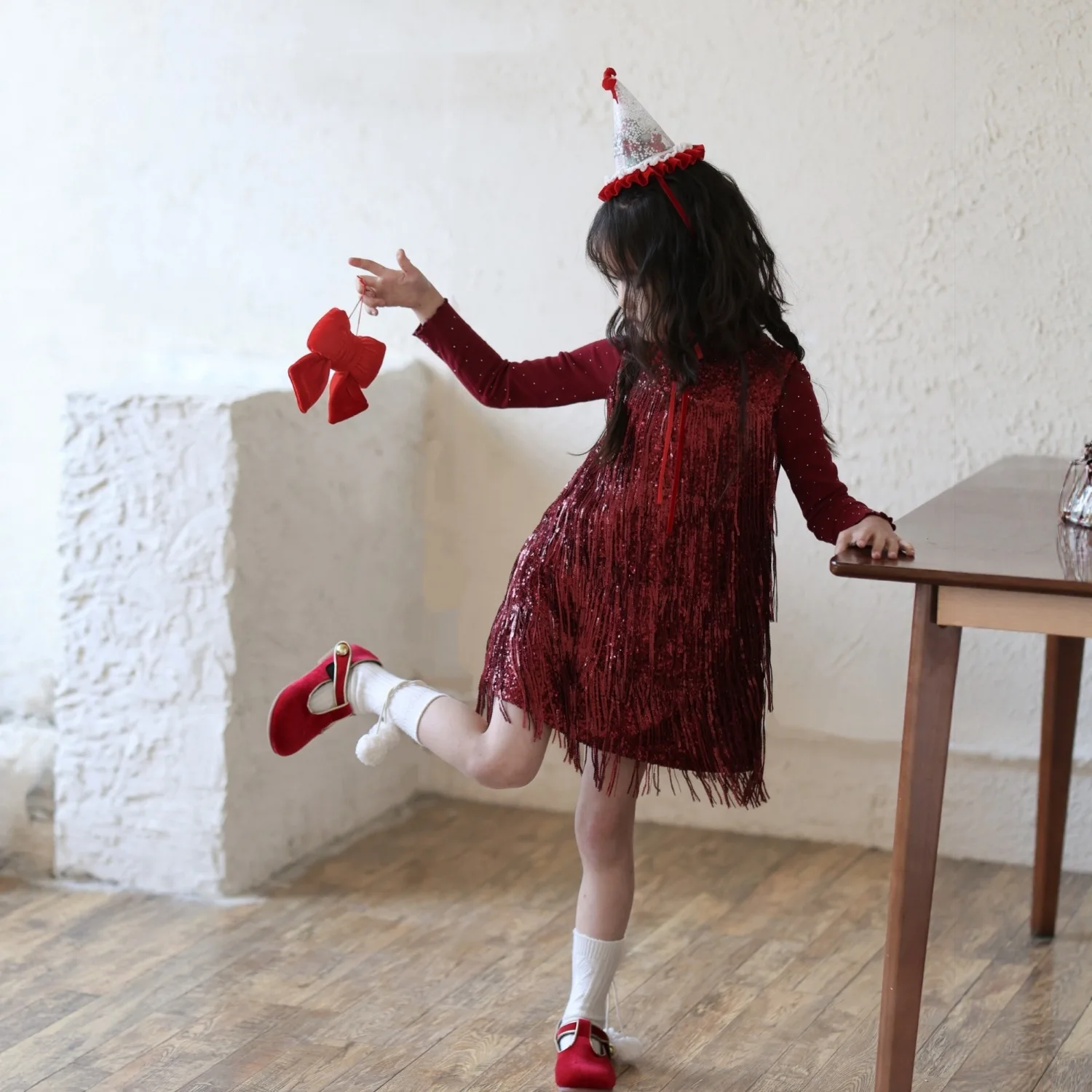 Girls Red Sparkling Sequined Fringed Vest Dress 2026 Winter Girls Velvet Princess Dress Performance Dress