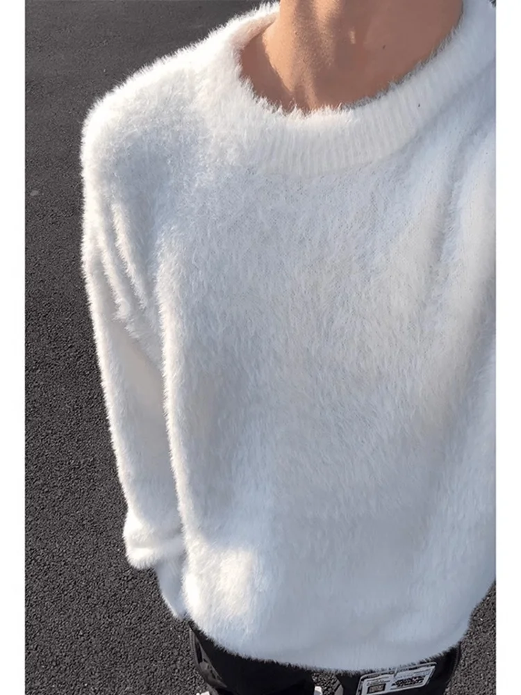 

Soft Camere Sweater Lazy Sle High-End Feeling White Knitted irt Men Winter round Ne Overhead Couple Base irt