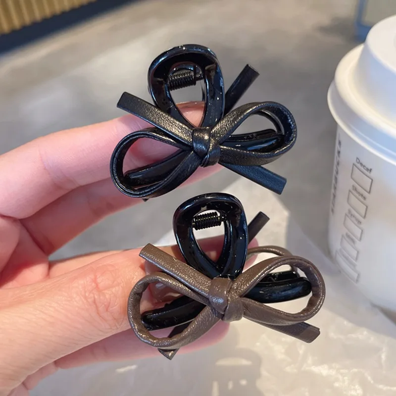 

Princess Head Leather Bow Small Grab Clip Hairpin High Ponytail Grab Disc Hair Shark Hair Accessories