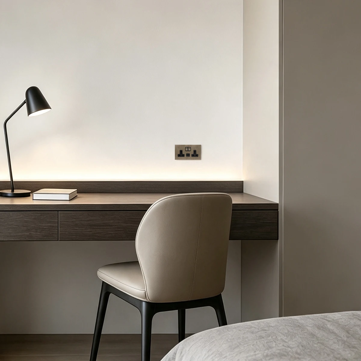 Avoir Brushed Bronze Stainless Steel Panel Push Button Vintage Home Improvements Electrical Sockets Type C USB Type C