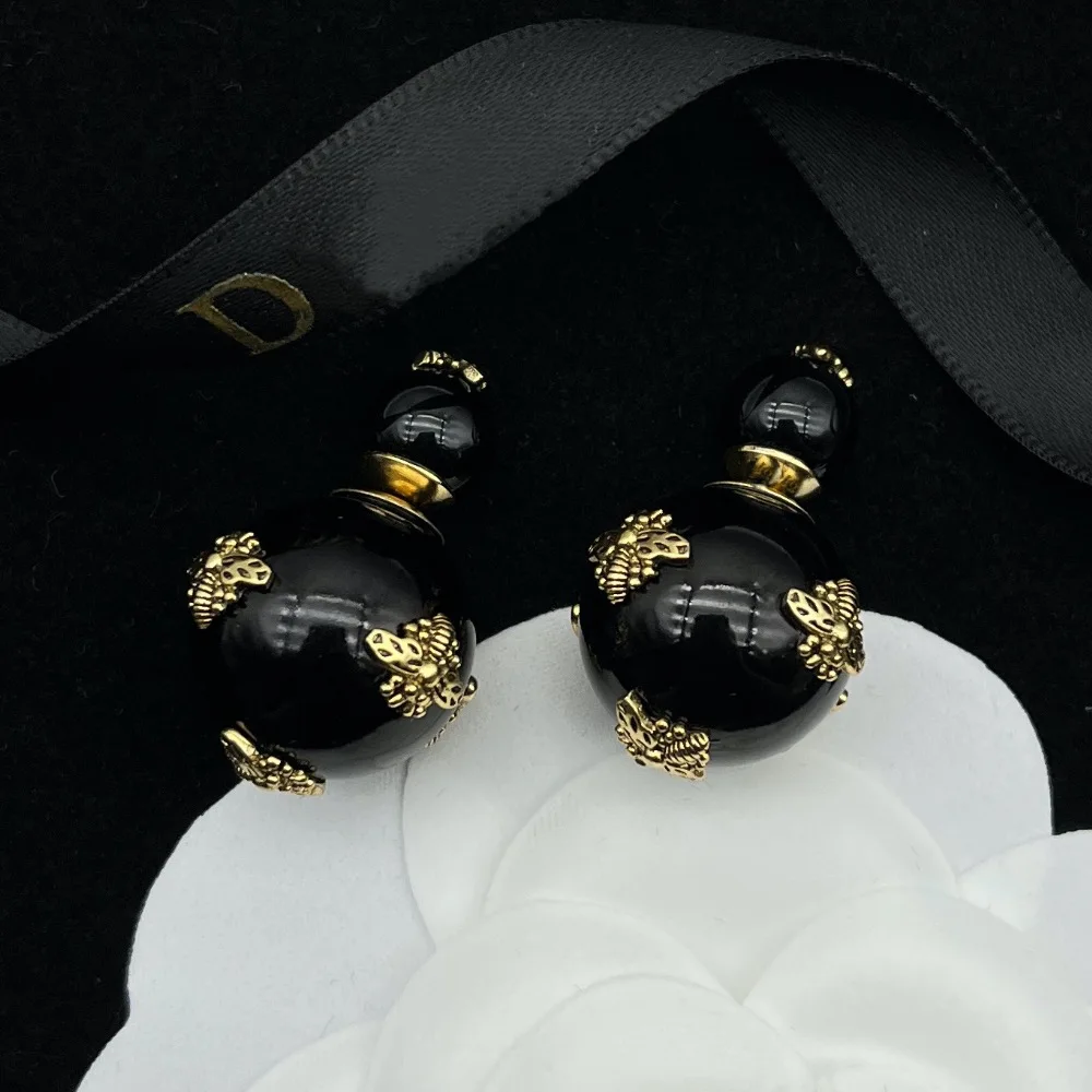 Pendientes de abeja pequeña para mujer, aretes de perlas doradas Vintage, joyería de diseño de abeja pequeña, joyería de perlas de moda, uso en