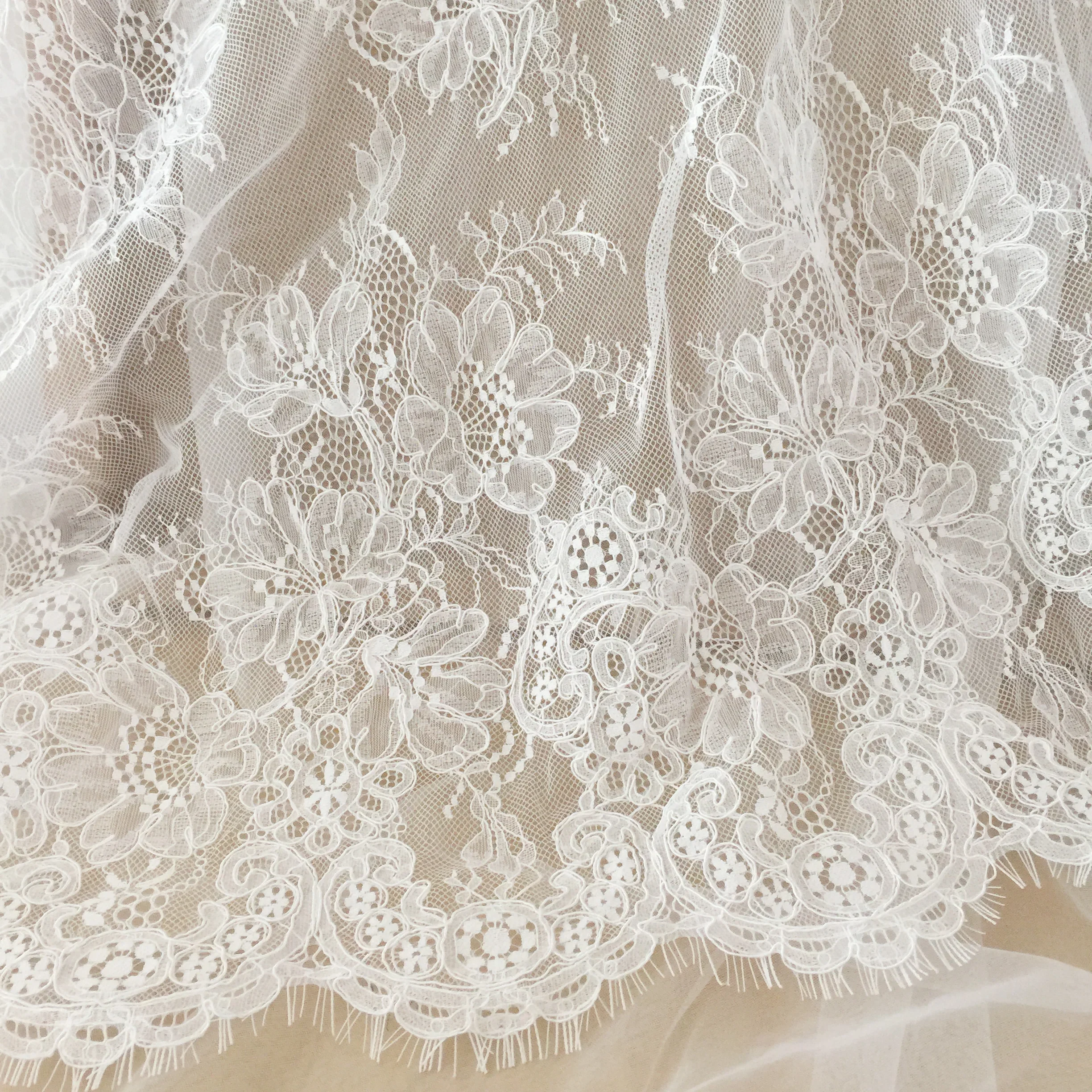 

1Piece=1.5x3 Meters Gowns Dress Sewing DIY Material French Alencon Lace Fabric Cord Eyelash Lace Panels