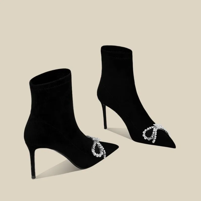 

Crystal Women High Heels Boots Bow Sexy Luxury Pointed Toe Suede Shoes Party 2025 Designer New Winter Ankle Boots Brand Pumps
