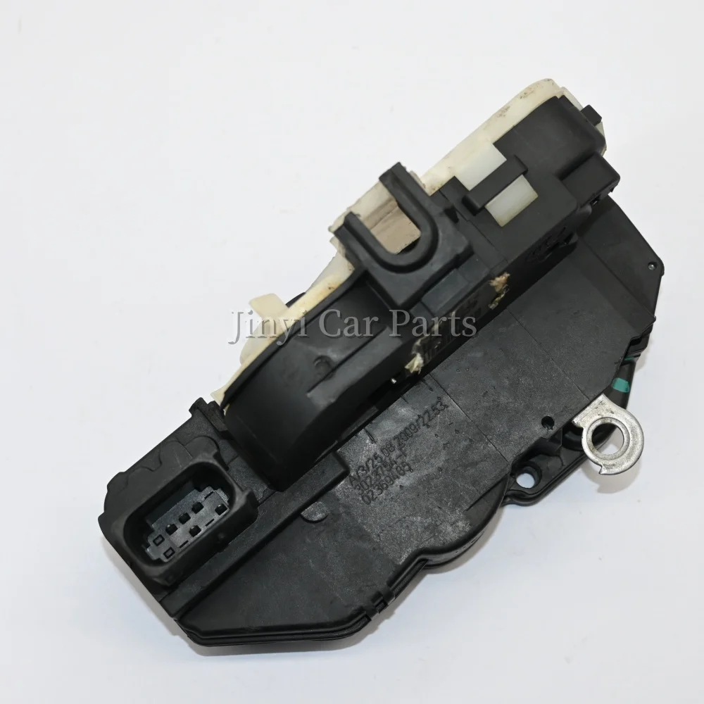 13503814 13503150 13503746 Front RH Passenger Door Latch Lock Actuator for Chevy GMC Buick Cadillac 13578277 13579523