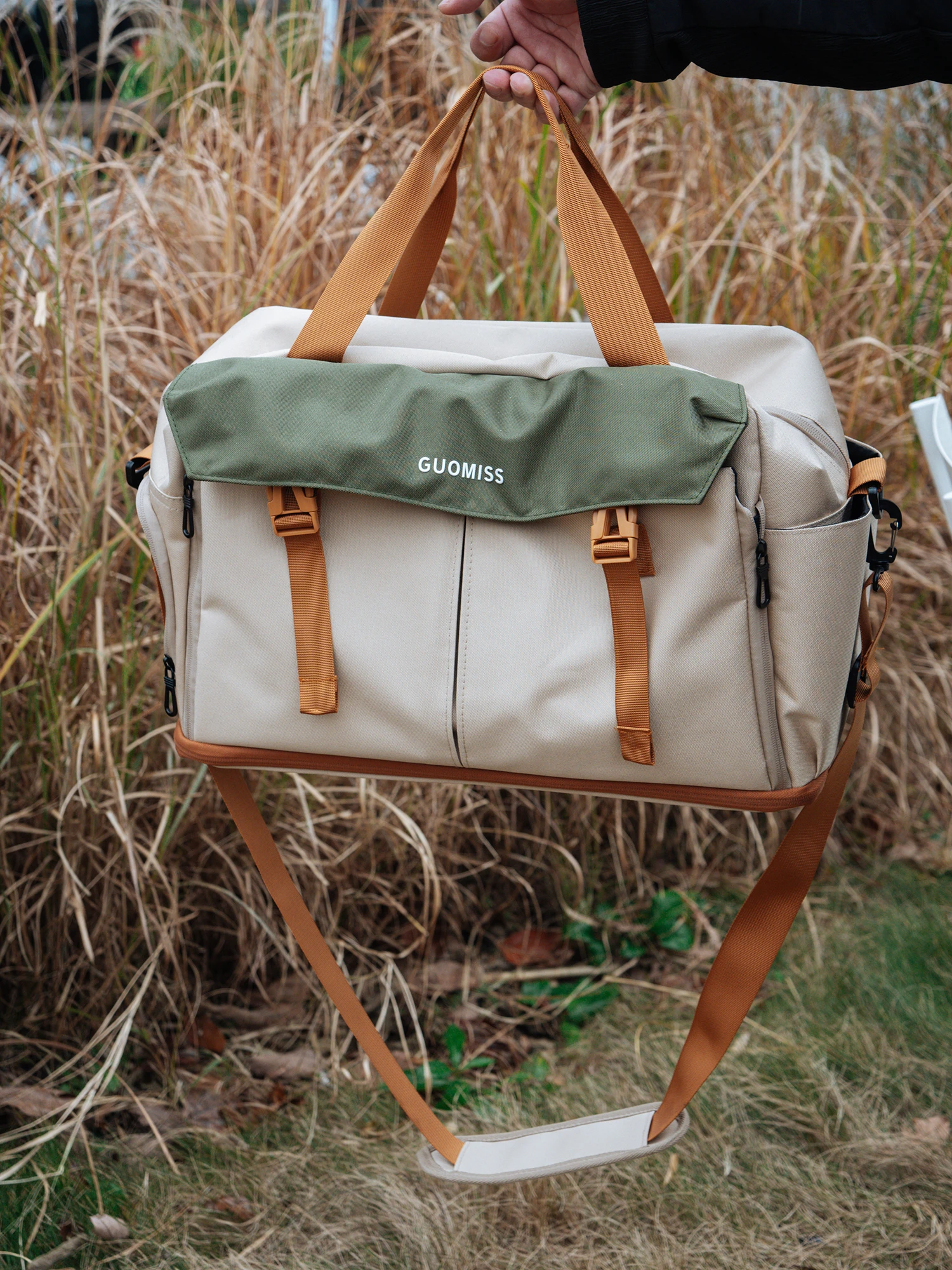 

High-Quality Upgraded Large Capacity Nylon Travel Bag Unisex Casual Lightweight Fitness Crossbody Bag with Sewing Line