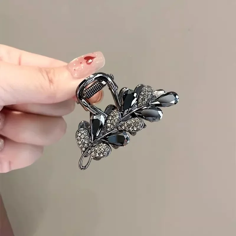 Temperament Black Rhinestone Crystal Wheat Small Shark Clip High-end Women's Half-tied Hair Claw Korean Style Hair Accessories