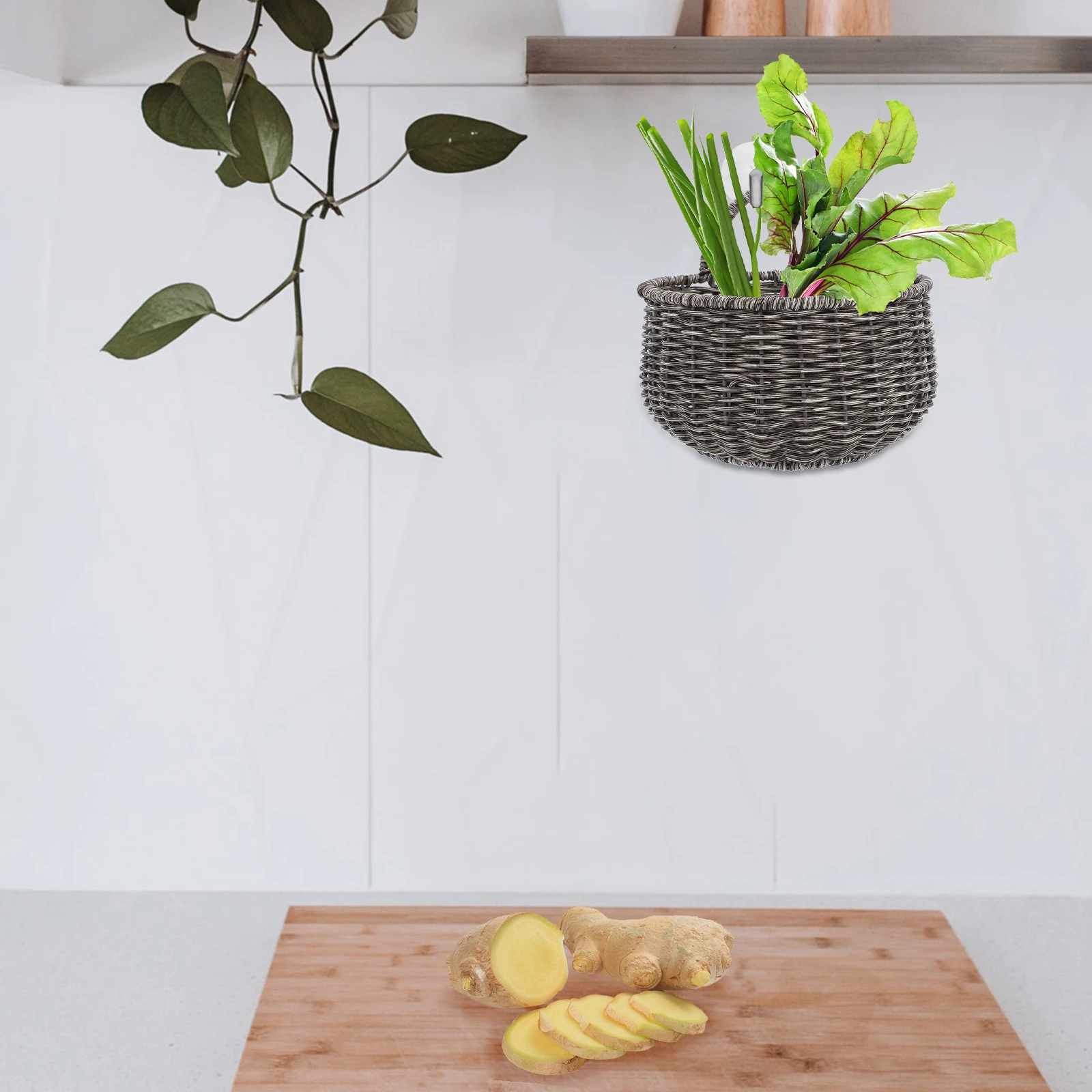 

Kitchen Organizer Hanging Basket Fake Rattan Woven Storage Basket for Garlic Onion Potato Kitchen Storage Holder