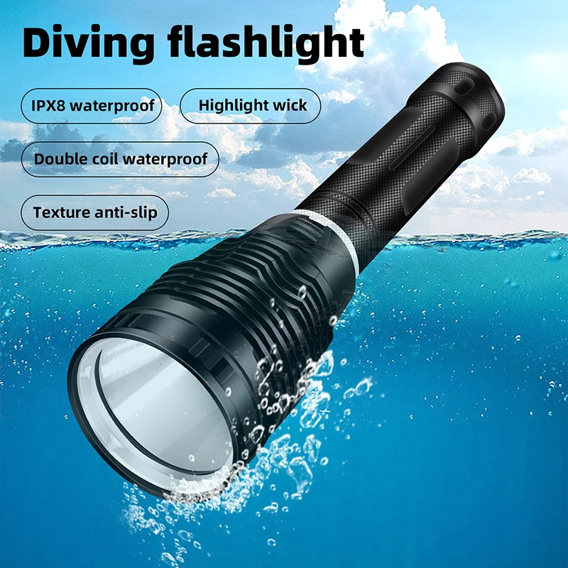 

High power P70 diving flashlight for amphibious snorkeling and deep-sea operations The strong light flashlight