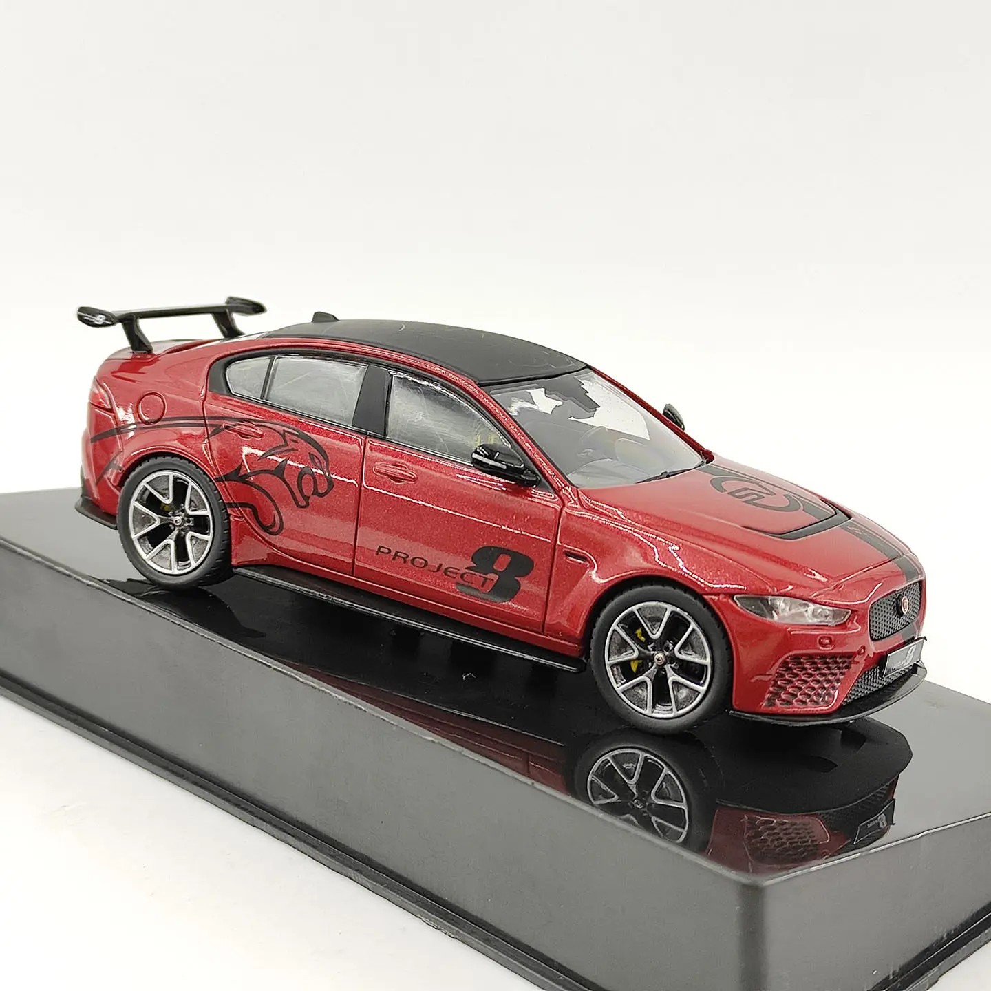 Diecast IXO 1:43 Scale Jaguar XE SV Project 8 2017 Alloy Car Model