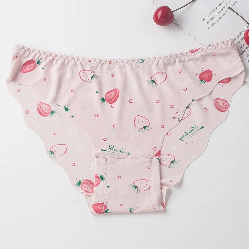 Cross border women's triangle pants printed with ice silk, seamless, low waist, large size, quick drying, wavy edge printed wome