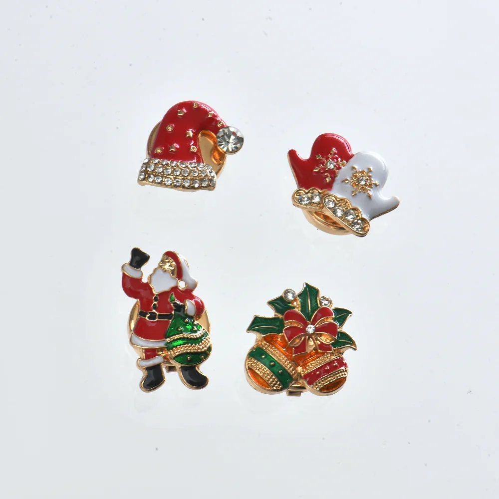 Christmas Themed Fun Cufflinks Santa Claus Bell Glove Hat Shaped Shirt Buckle Christmas Party Casual Accessories
