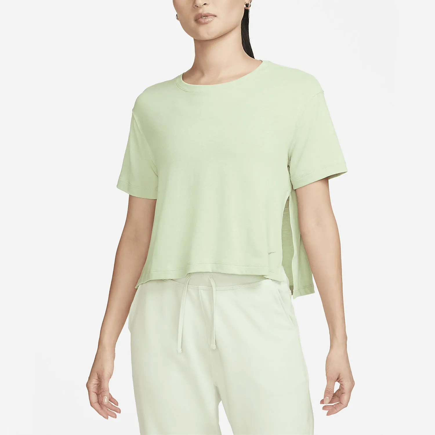 تي شيرت نايك الأصلي الجديد للتدريب على التهوية للسيدات DM7026-343