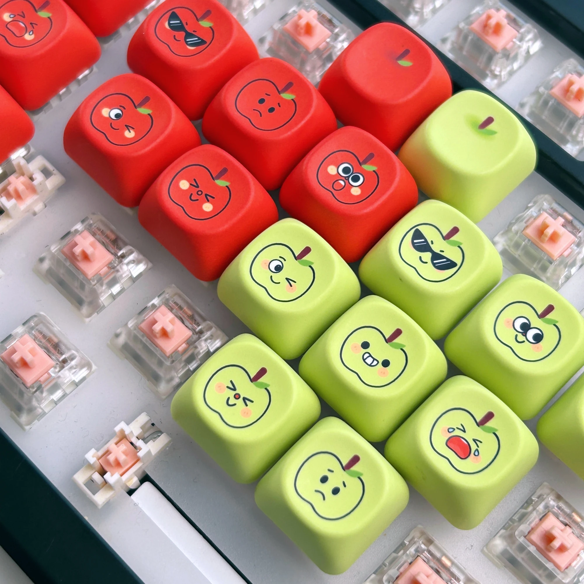 

MAIMOOO Cute Red Green Apples Keycap MOA Profile PBT Custom 9Keys Creative Fruit Emoji Keycaps for DIY Mechanical Keyboard
