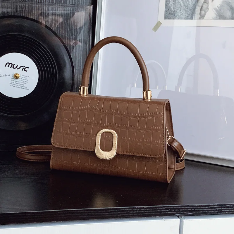 

2023 Новая модная квадратная сумка для женщин, элегантная сумка через плечо с верхней ручкой, маленькая повседневная сумка через плечо для ежедневных поездок на работу ​