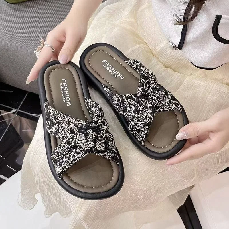 

Chunky Dad Style Dual-use Sandals, Large Size Casual Slippers, Lightweight Thick Sole, Fashion Outdoor Beach Footwear