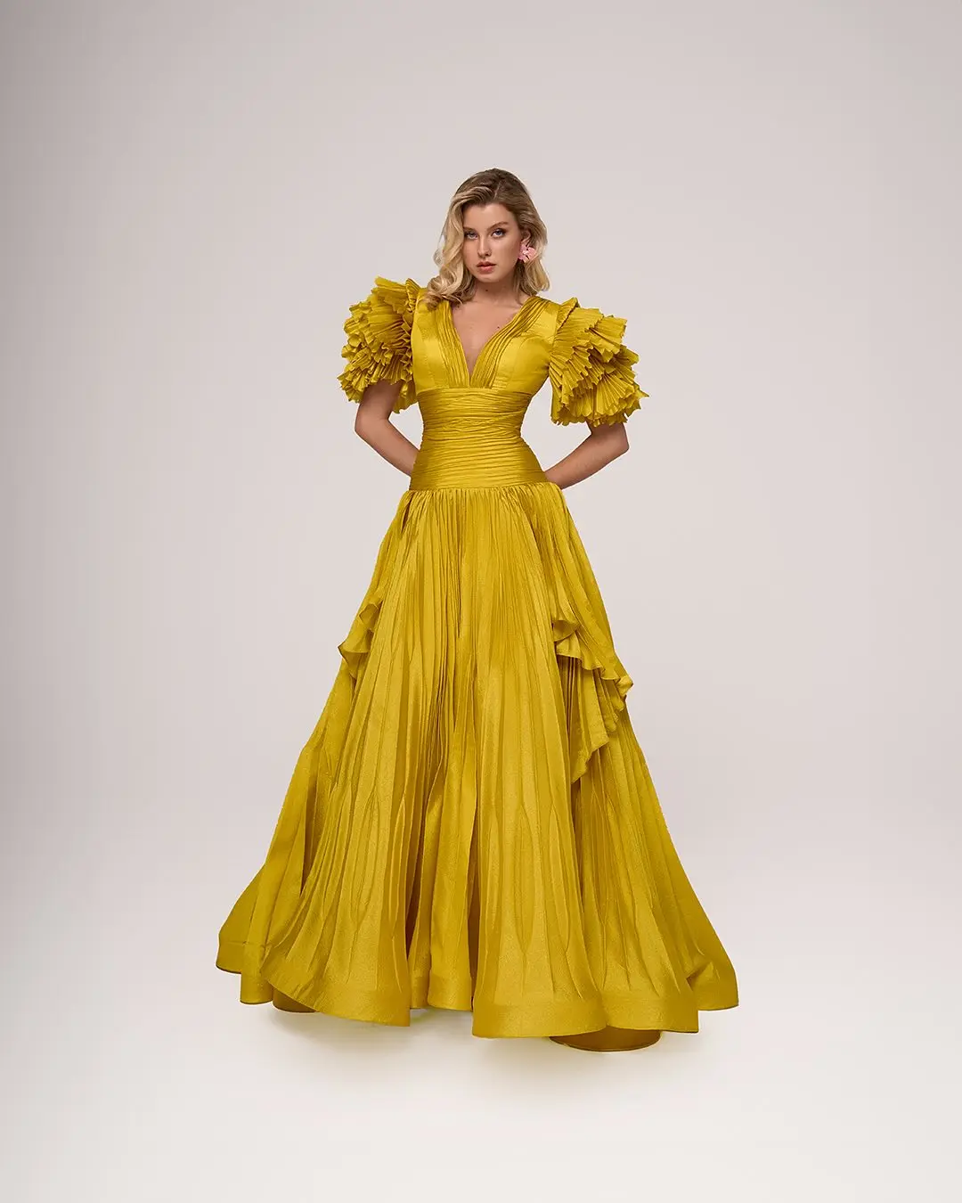 Gold Yellow Formal Pleated Prom Dresses 2025 Couture Draped Ruffles Cap Sleeves Long Evening Party Dress فساتين سهرة Custom Made