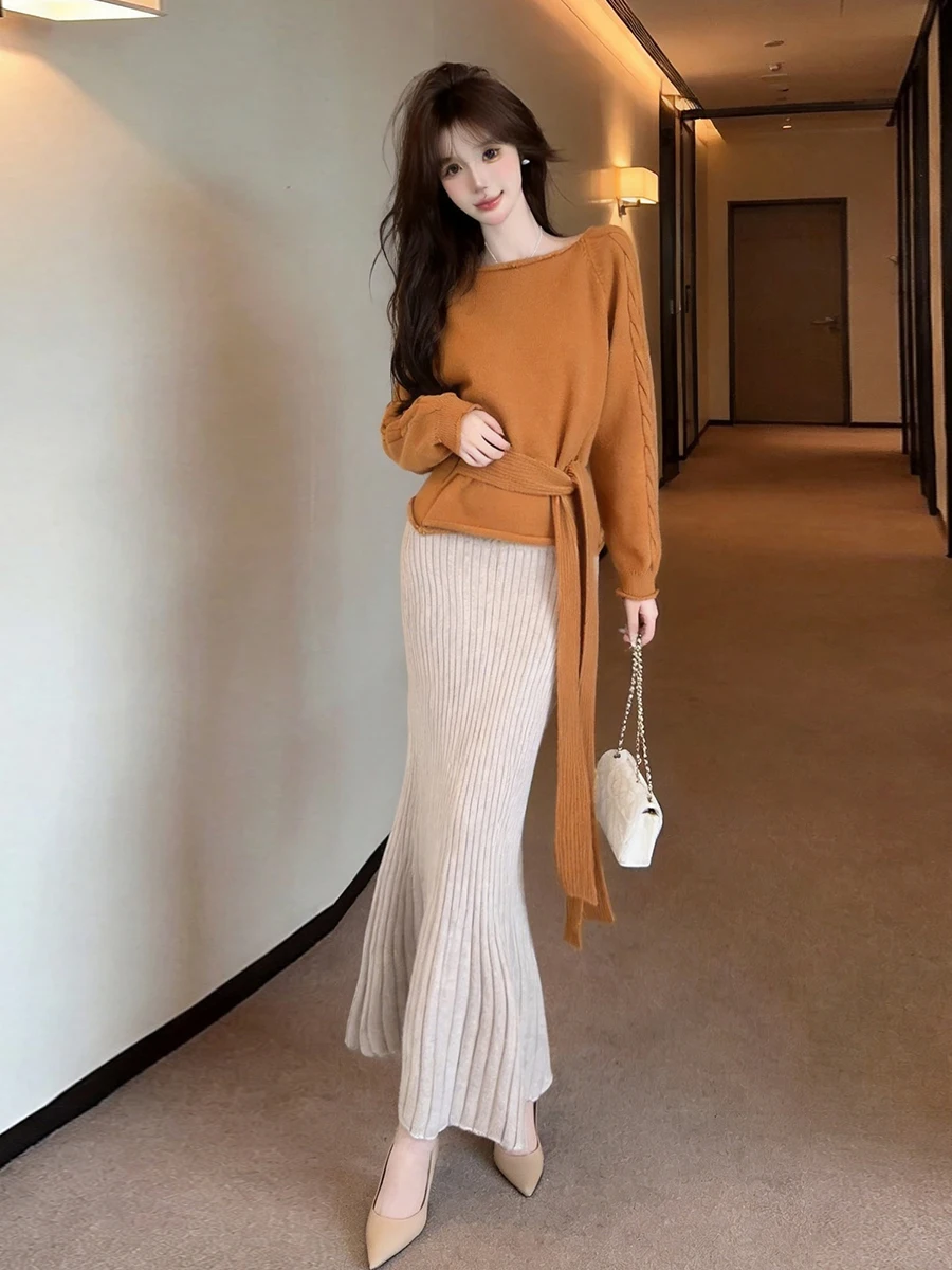 Autumn Winter New Style Retro Fashion Diagonal Collar Twist Long Sleeve Knitted Top Bodycon Fish Tail  Skirt High-End Fee...