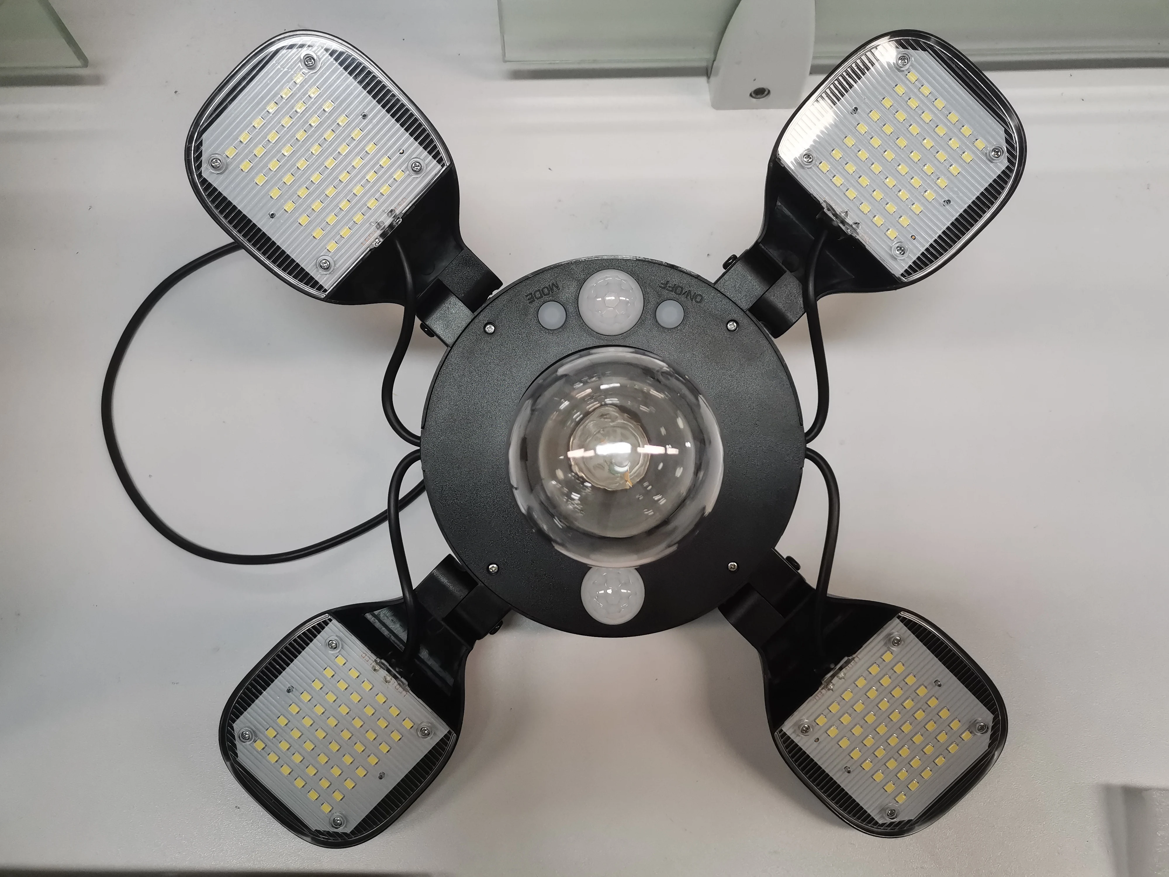 192LEDs Solar Powered Pendant Lamp PIR Motion Sensor Light 4-Panel Hanging Lamp with Light Bulb Garage Light