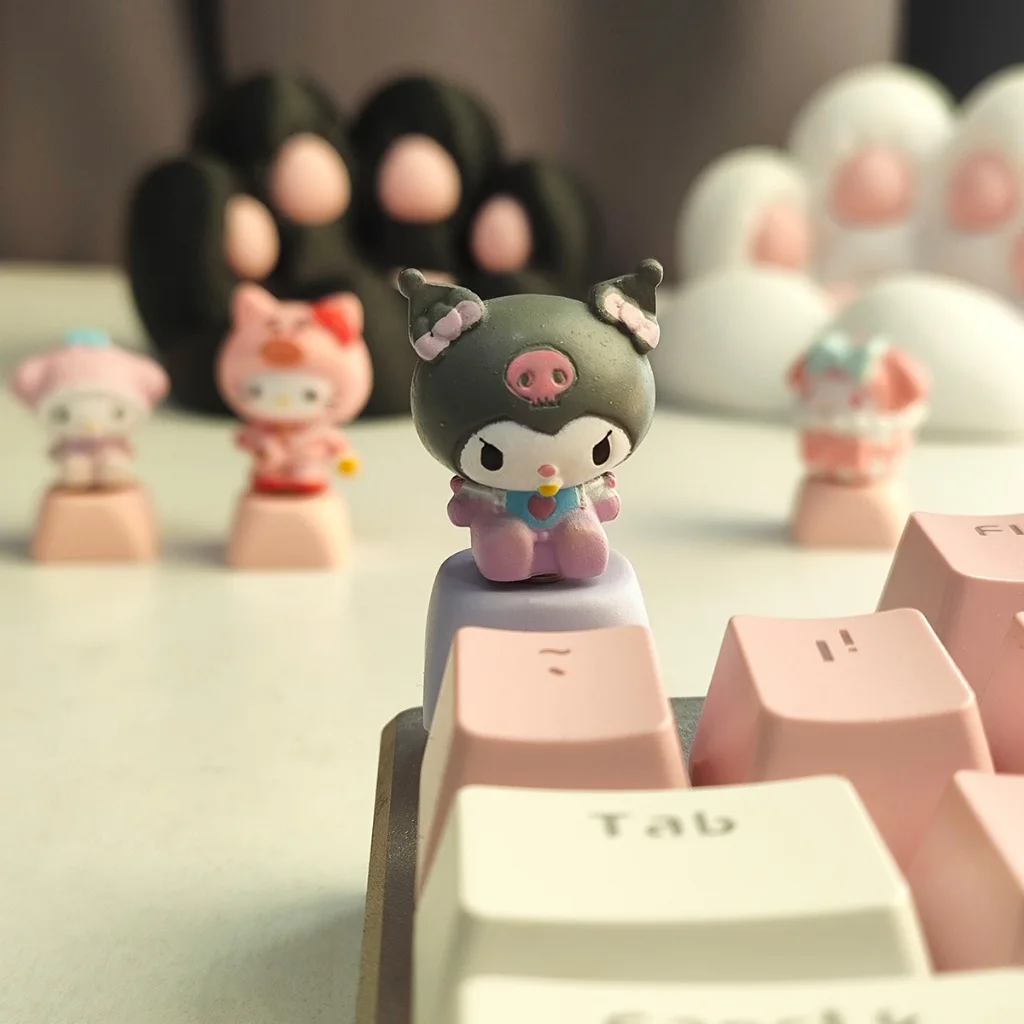 

Клавишные колпачки Kawaii Kuromi, вращающиеся, для самостоятельной сборки, для механической клавиатуры, милые клавишные колпачки Hello Kitty, My Melody, клавиша ESC, креативный подарок для девочек