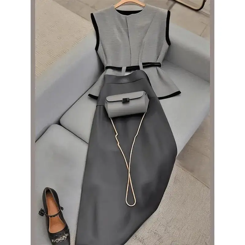 

New High End Summer Women's Two Piece Set Casual Contrast Color O-neck Sleeveless Vest Top + Slim A-line Midi Skirt Suit