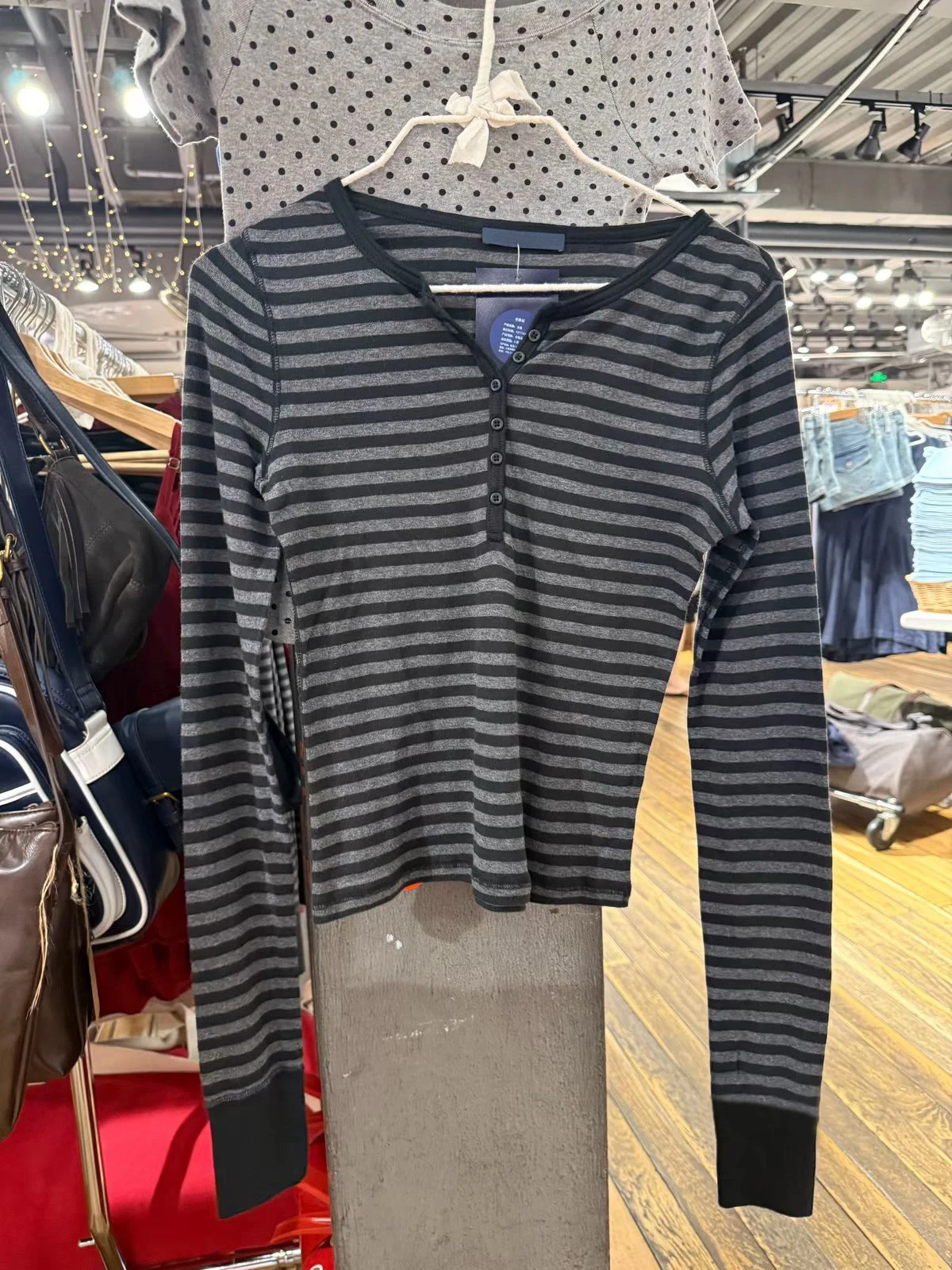 Six Buttons Striped Long Sleeve T-shirt Woman Autumn Round Neck Cotton Slim Tees Female Vintage Streetwear Casual Tshirts Y2k