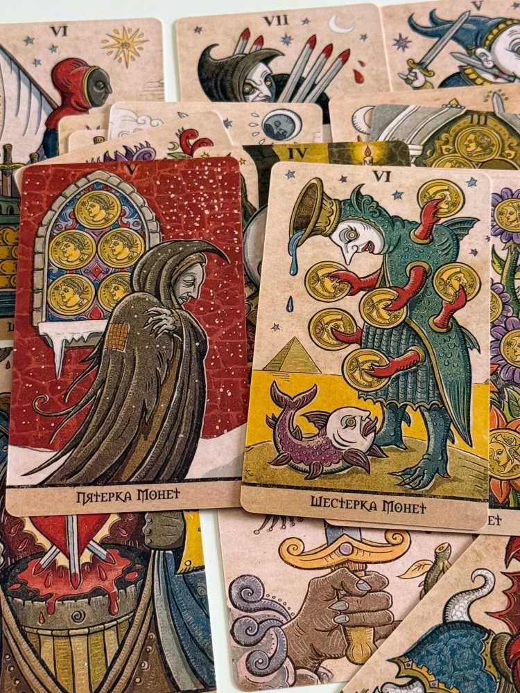Russian Version  Trionfi Della Luna Tarot Cards Fully Illustrated 82 card Tarot Deck Inspired By Marseilles Style