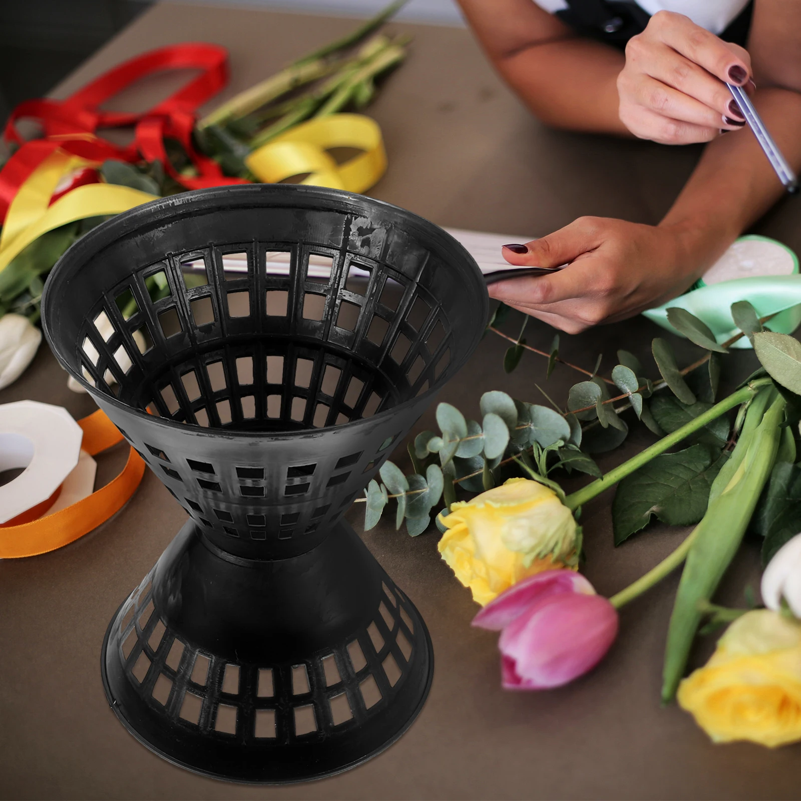 

5pcs Bouquet Packaging Material Black Medium Plastic Flower Arrangement Tool For Wedding Home Decor Coffee Shop Hotel Use