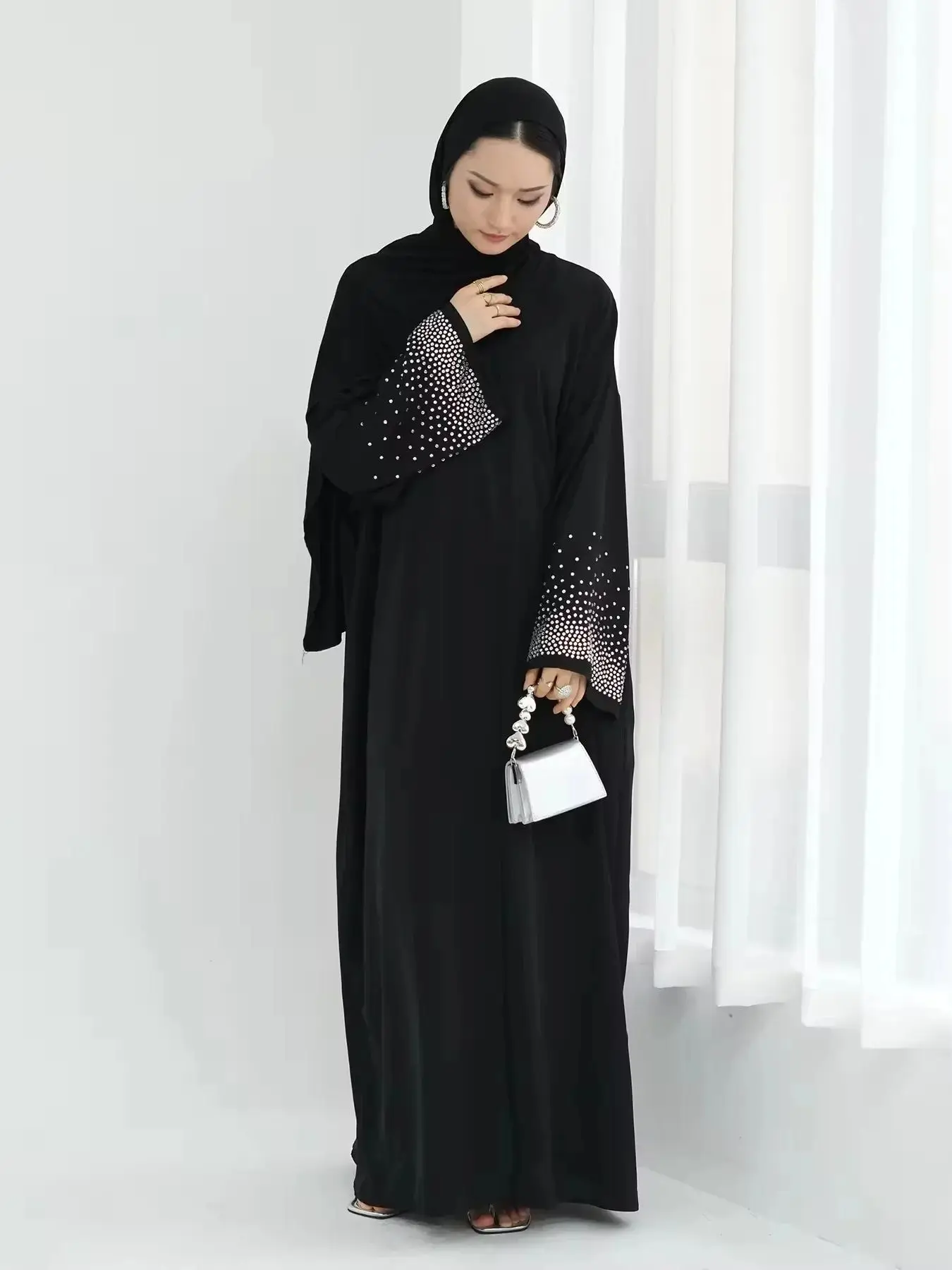 Latest fashion Single Breasted Hot beading Muslim Robe abaya syari female Muslim abaya Worship Service abayas wy2062