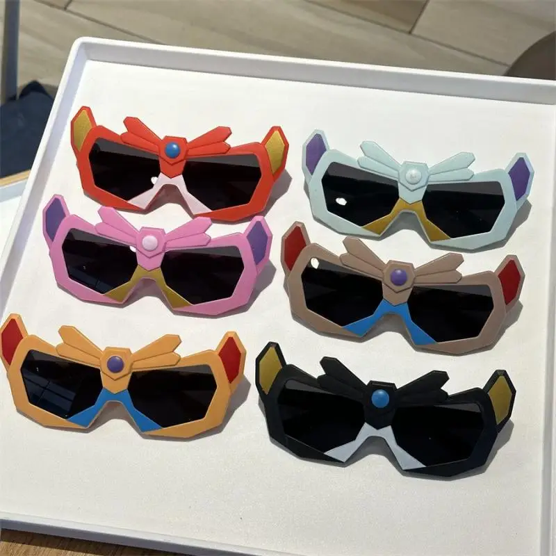 Gundam sunglasses anime cute child robot Sunglasses boy trend Cartoon Toy cartoon glasses Cool Portable decorate gift wholesale