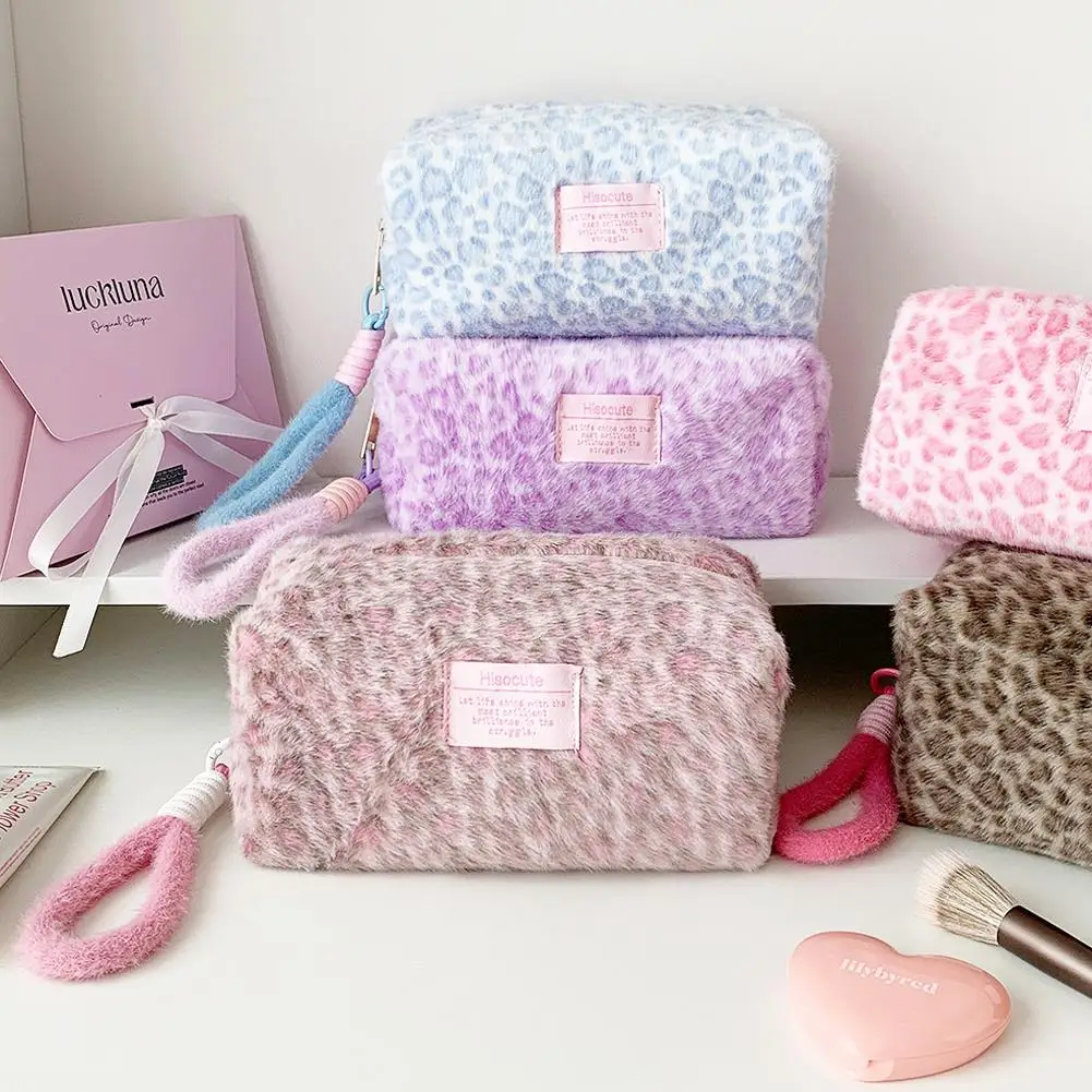 Portable Handheld Makeup Bag Winter Plush Leopard Pattern Large Capacity For Students Makeup Bag Skincare Toiletries Storage Bag